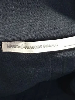 Blazer><noscript><img width=