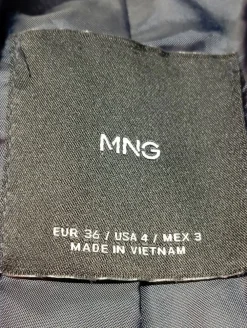 Kurz-Blazer Größe 36-MNG Outlet