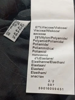 Blazer><noscript><img width=