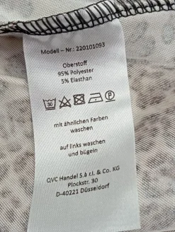 Kleider><noscript><img width=