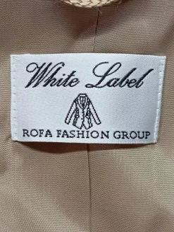 Blazer><noscript><img width=