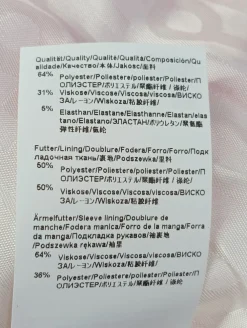 Blazer><noscript><img width=