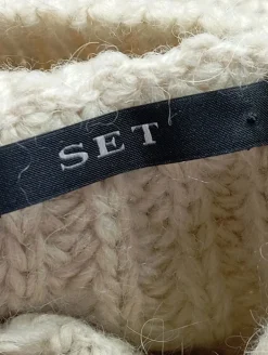 Pullunder><noscript><img width=