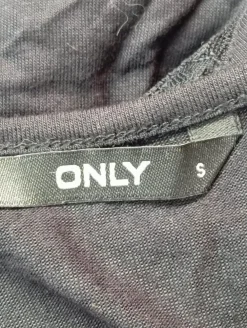 Shirts><noscript><img width=