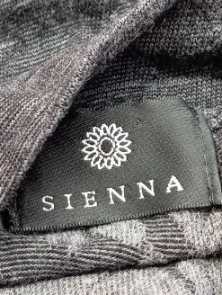 Shirts><noscript><img width=