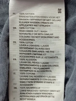 Tops><noscript><img width=