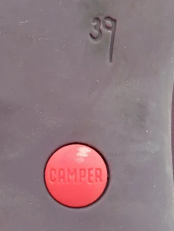 Pumps><noscript><img width=