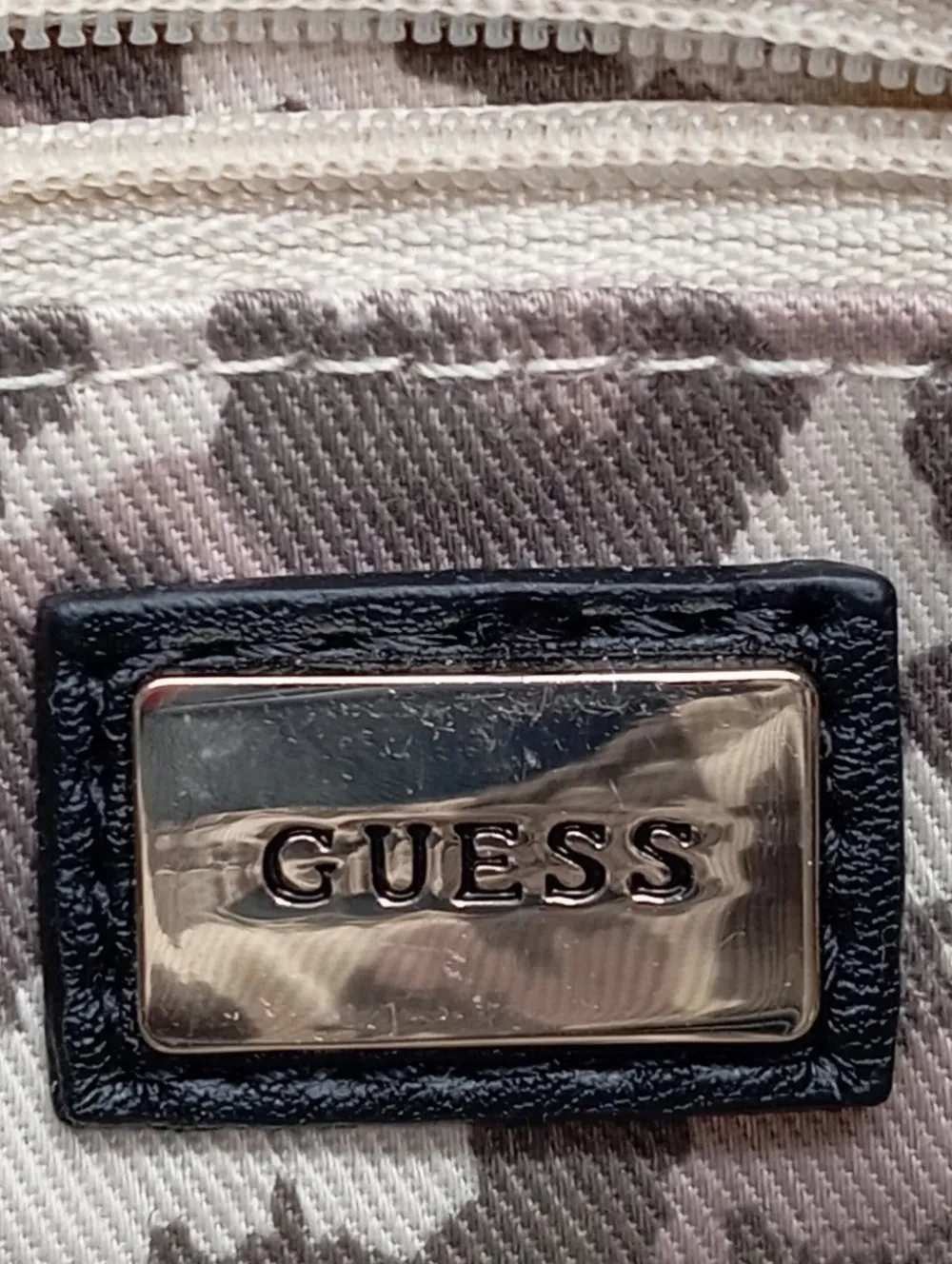 Minitaschen>Guess Minitasche schwarz