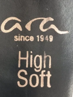 Mokassins><noscript><img width=