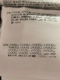 Jeans><noscript><img width=