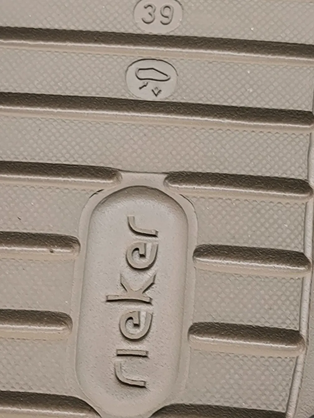 Hausschuhe>Rieker Pantoffeln Größe 39 braun