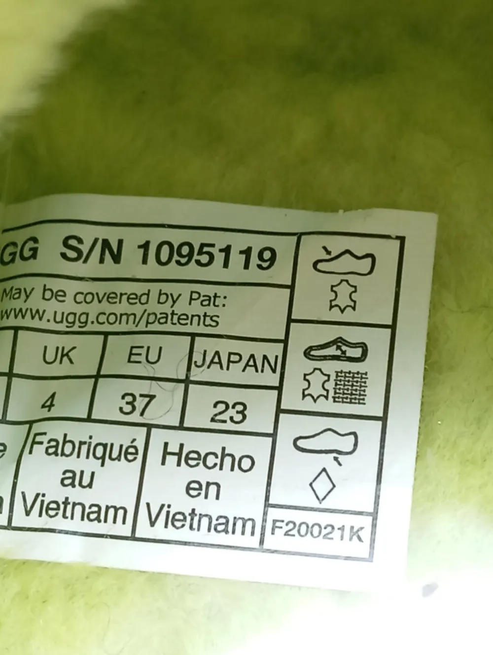 Hausschuhe>UGG Pantoffeln Größe 37 grün