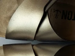 Pantoletten><noscript><img width=