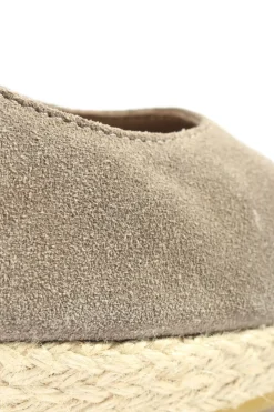 Pumps><noscript><img width=