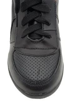 Sneaker><noscript><img width=