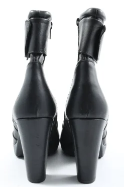 Plateau-Stiefeletten Größe 40-Bull Boxer New