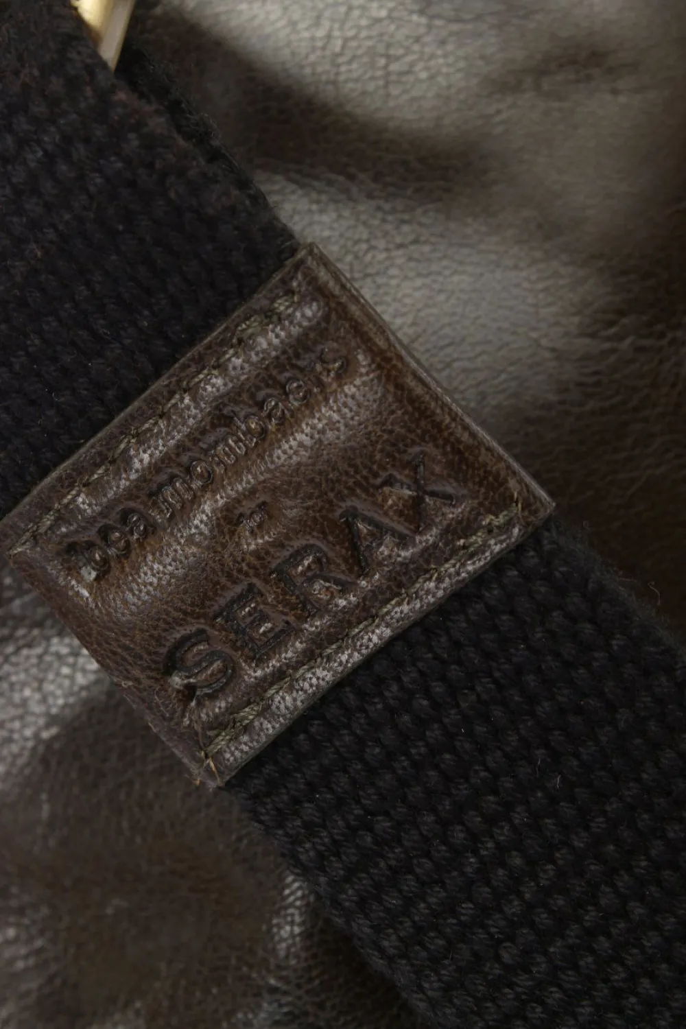 Pochettes> Pochette braun