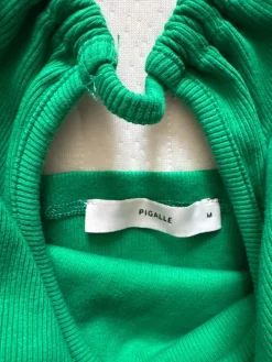 Pullunder><noscript><img width=