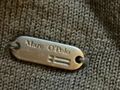 Pullunder><noscript><img width=