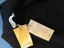 Pullunder><noscript><img width=