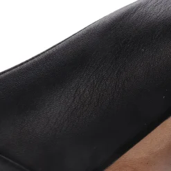 Pumps><noscript><img width=