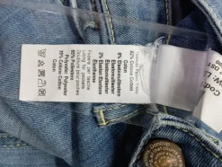 Jeans><noscript><img width=