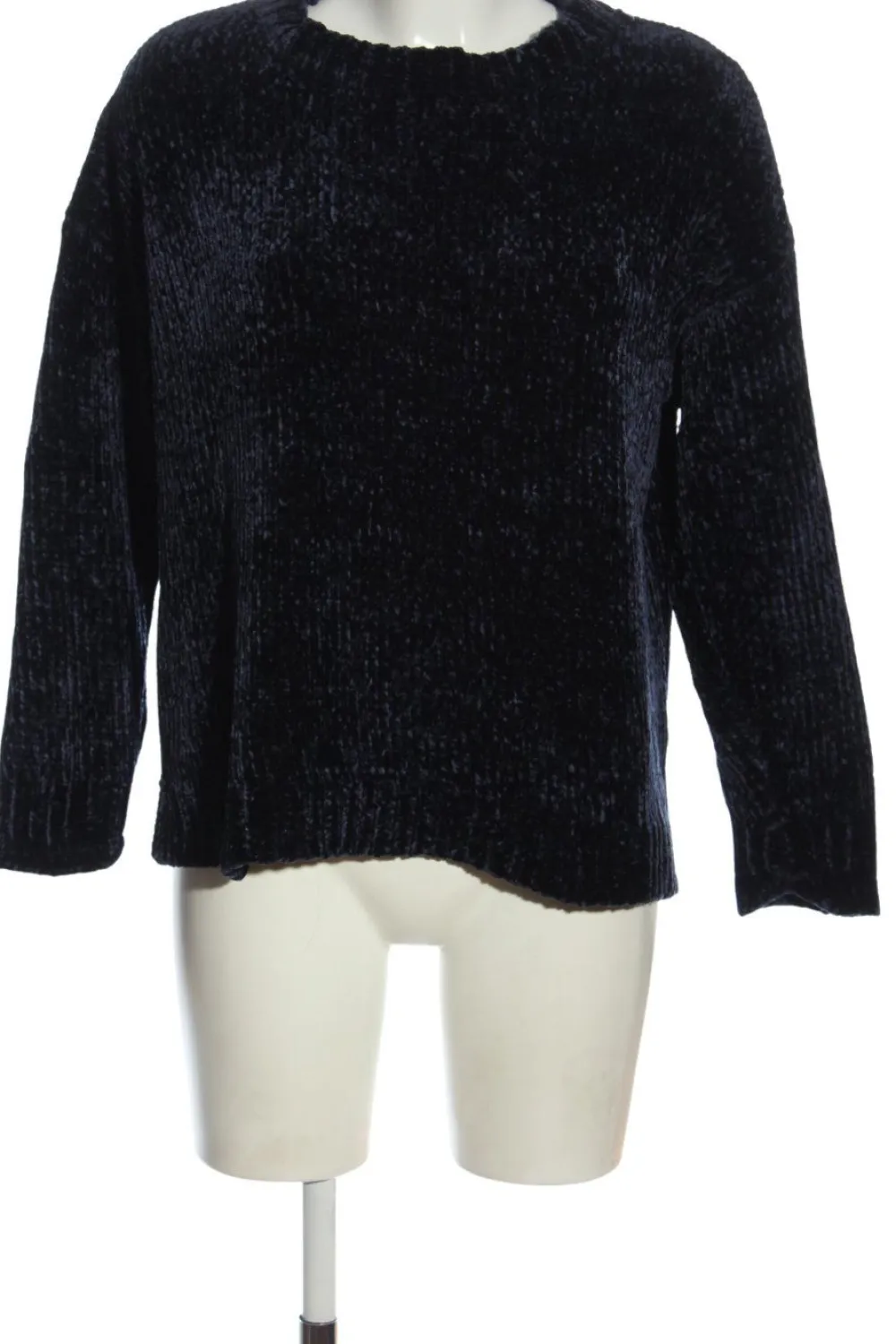 Rundhalspullover Größe 36-Basic Hot