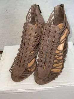 Sandalen Größe 37-