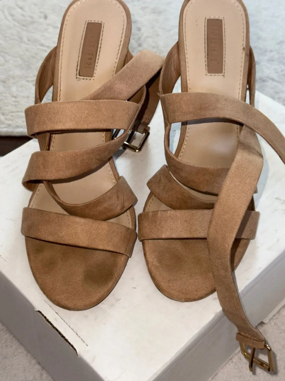 Sandaletten Größe 38- Outlet