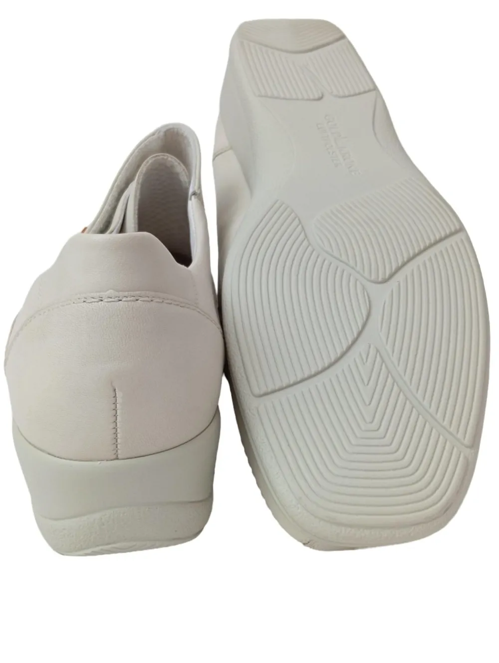 Schlüpfschuhe Größe 42-GOLDKRONE Best