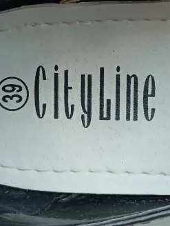 Schlüpfschuhe Größe 39-City line