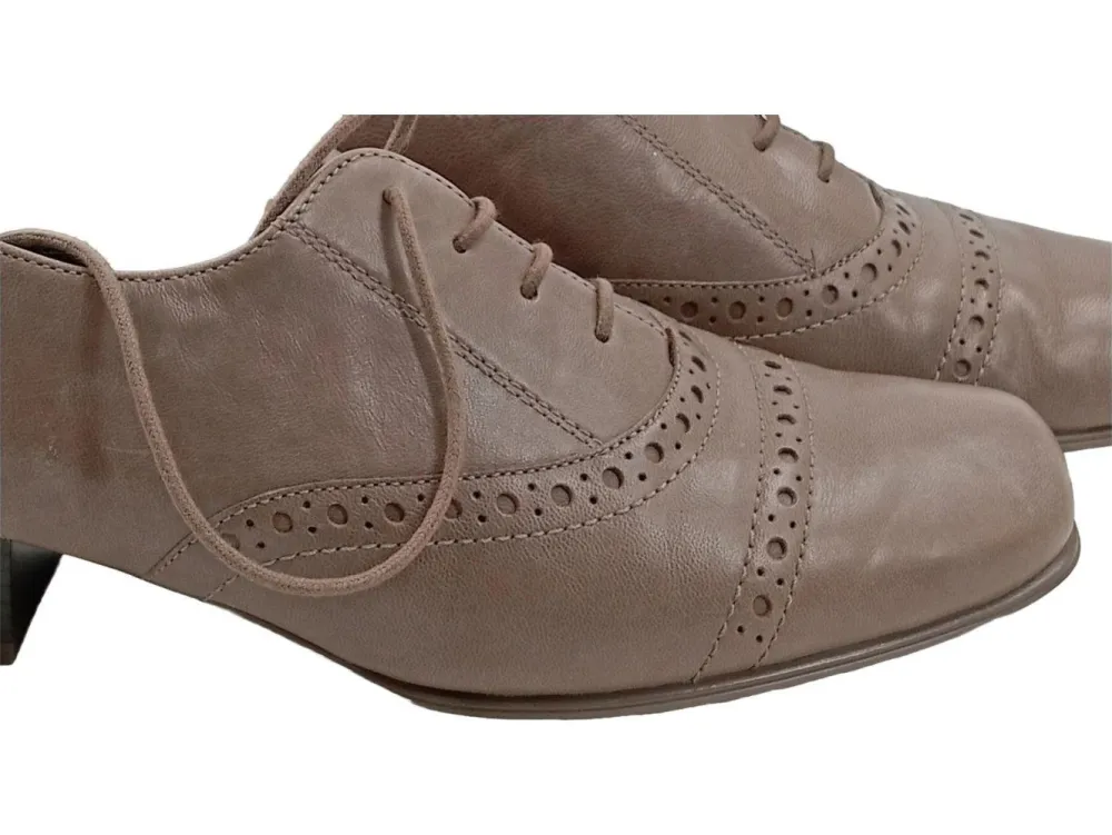 Schnürschuhe Größe 38,5- Outlet