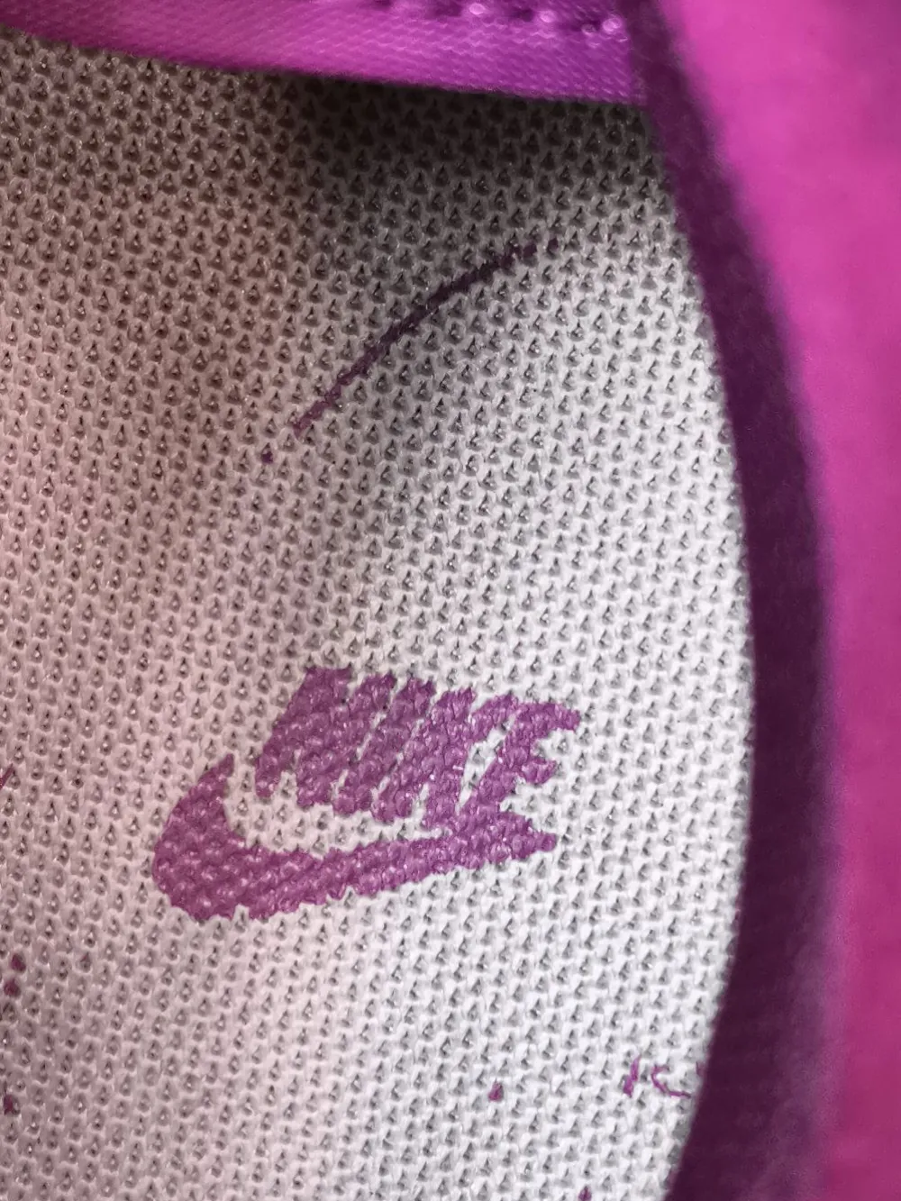 Sneaker>Nike Schnürsneaker Größe 38,5 lila