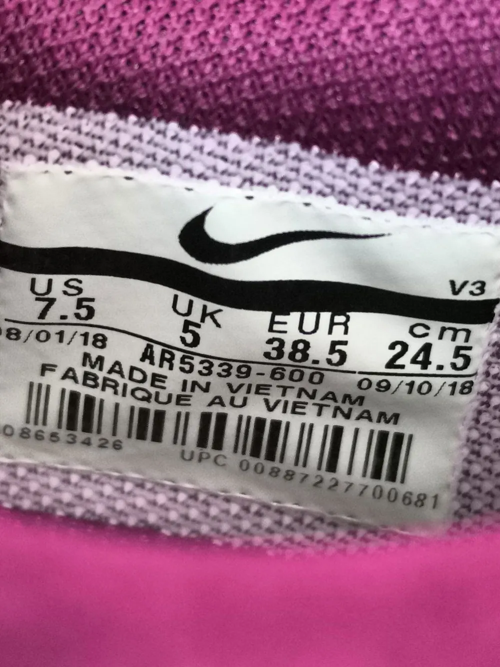 Sneaker>Nike Schnürsneaker Größe 38,5 lila