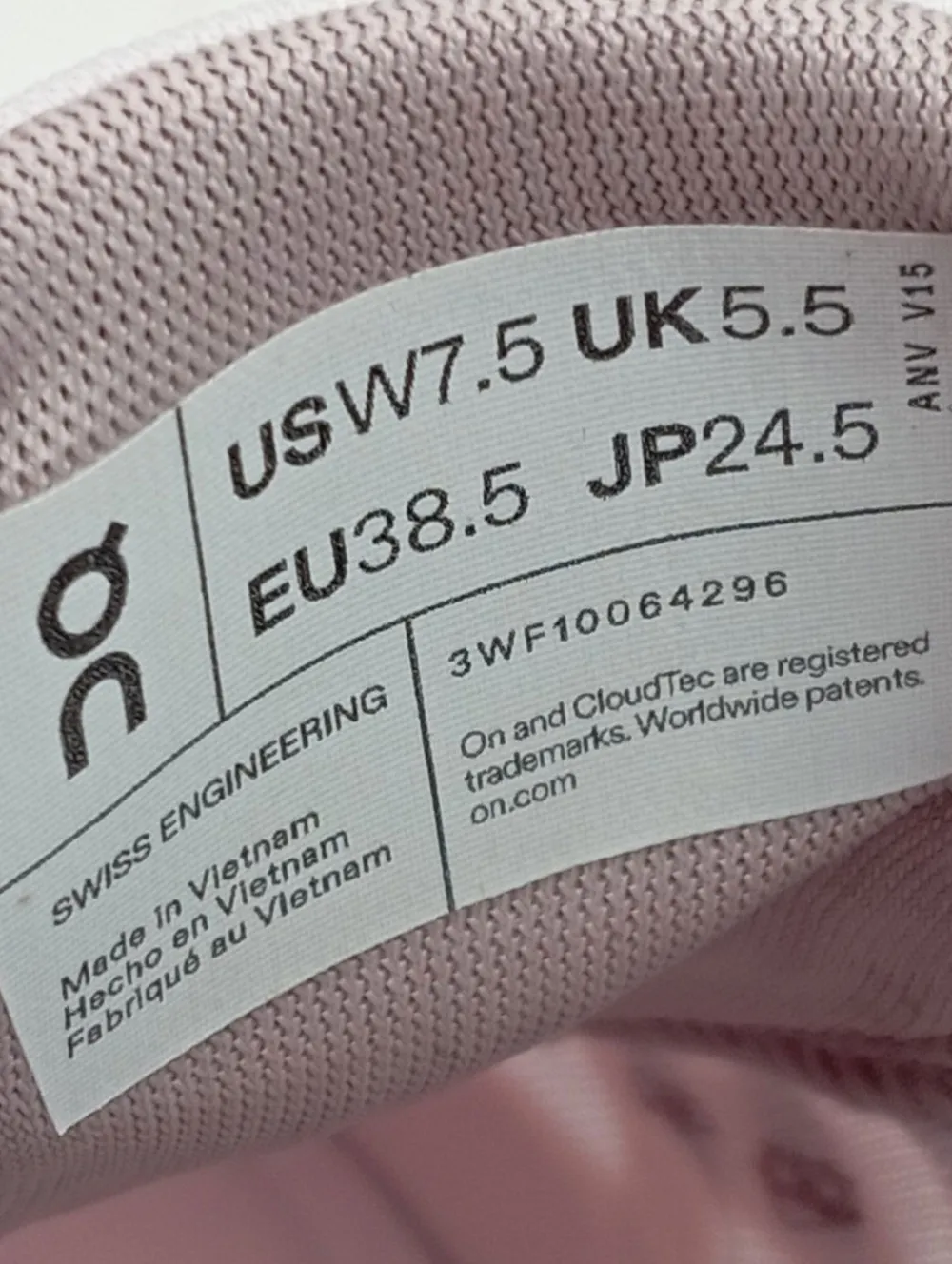 Schnürsneaker Größe 38,5-On Running New