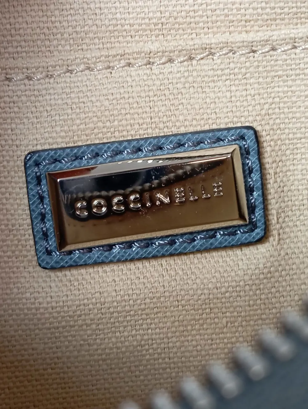 Schultertaschen>Coccinelle Schultertasche hellgrau