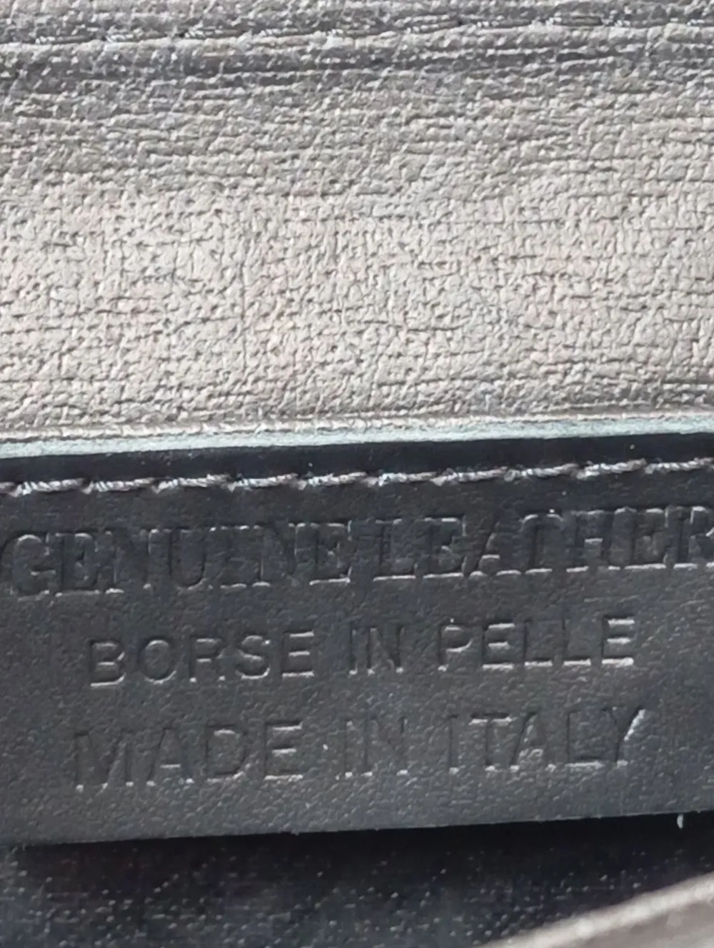 Schultertaschen>Etincelle Couture Schultertasche rotschwarz