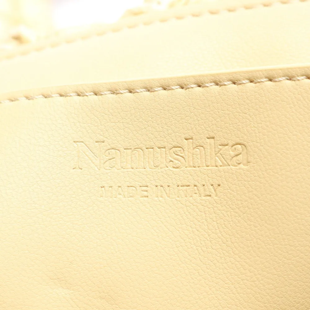 Shopper>Nanushka Shopper weiß