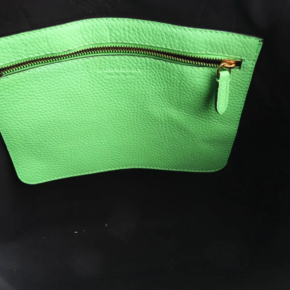 Shopper>Burberry London Shopper grün