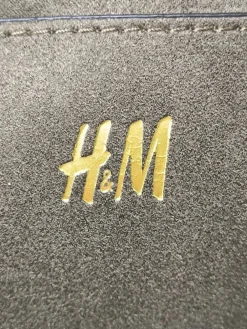 Shopper-H&M Clearance