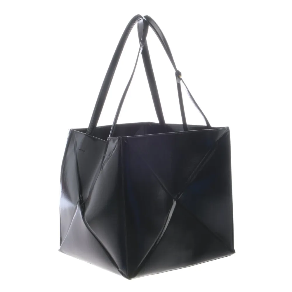 Shopper>Nanushka Shopper schwarz