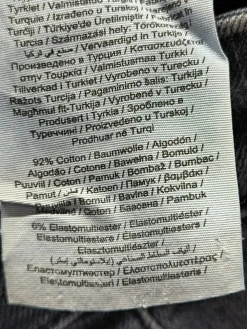 Jeans><noscript><img width=