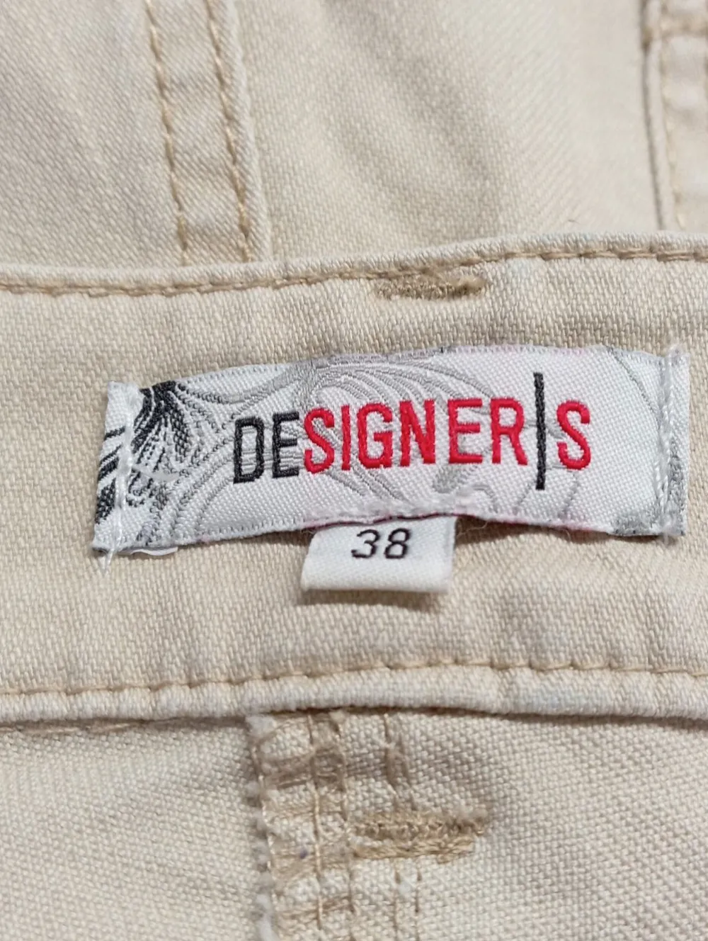 Jeans>Designers Slim Jeans Größe 38 wollweiß