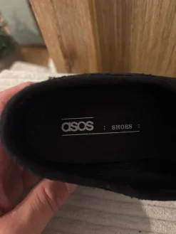 Slipper Größe 37-Asos Clearance