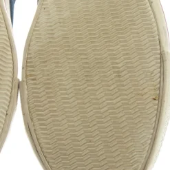 Sneaker><noscript><img width=