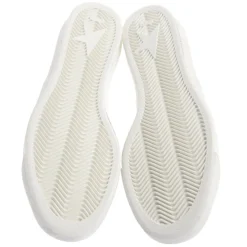 Sneaker><noscript><img width=