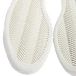 Sneaker><noscript><img width=