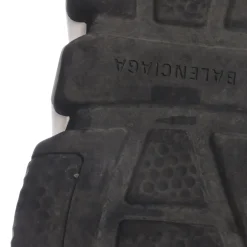 Sneaker><noscript><img width=