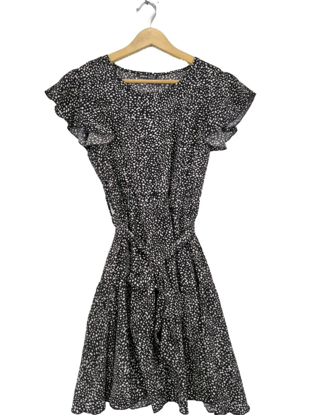 Kleider>SheIn Sommerkleid Größe 36 schwarzweiß