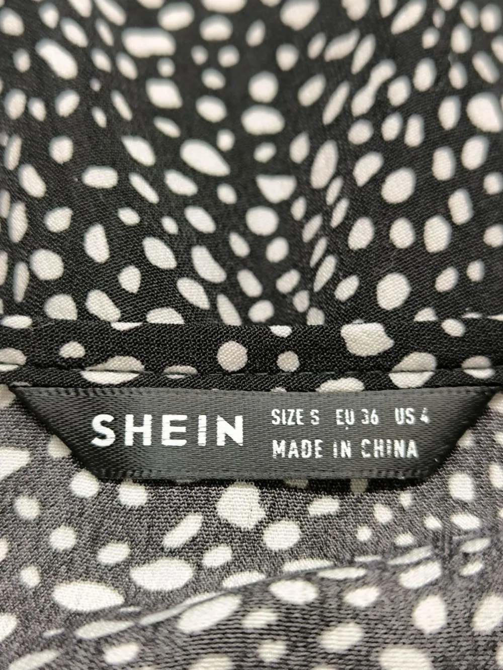 Kleider>SheIn Sommerkleid Größe 36 schwarzweiß